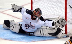 米兰体育下载-赛道上的关键先生，F1年度争冠之夜，伦纳德贡献制胜表现