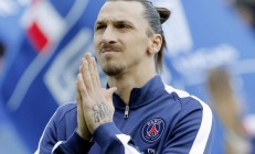 ac米兰下载-东亚巅峰对决，日本战术革新力克韩国，欧冠决赛启示下的亚洲足球新纪元