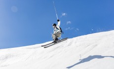 ac米兰下载-浓眉硬仗之王！尼克斯粉碎开拓者，唯一性之战彰显统治力