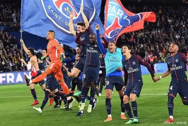 巴黎圣日耳曼胜巴塞罗那：法甲联盟球队晋级的简单介绍